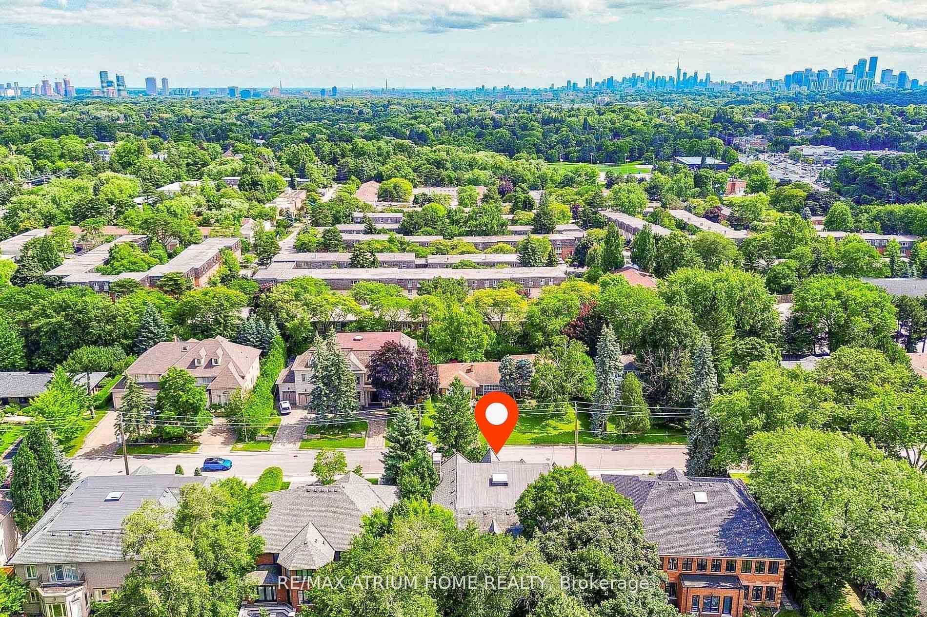 18 Heathcote Avenue, Toronto C12 — photo 4 of 5