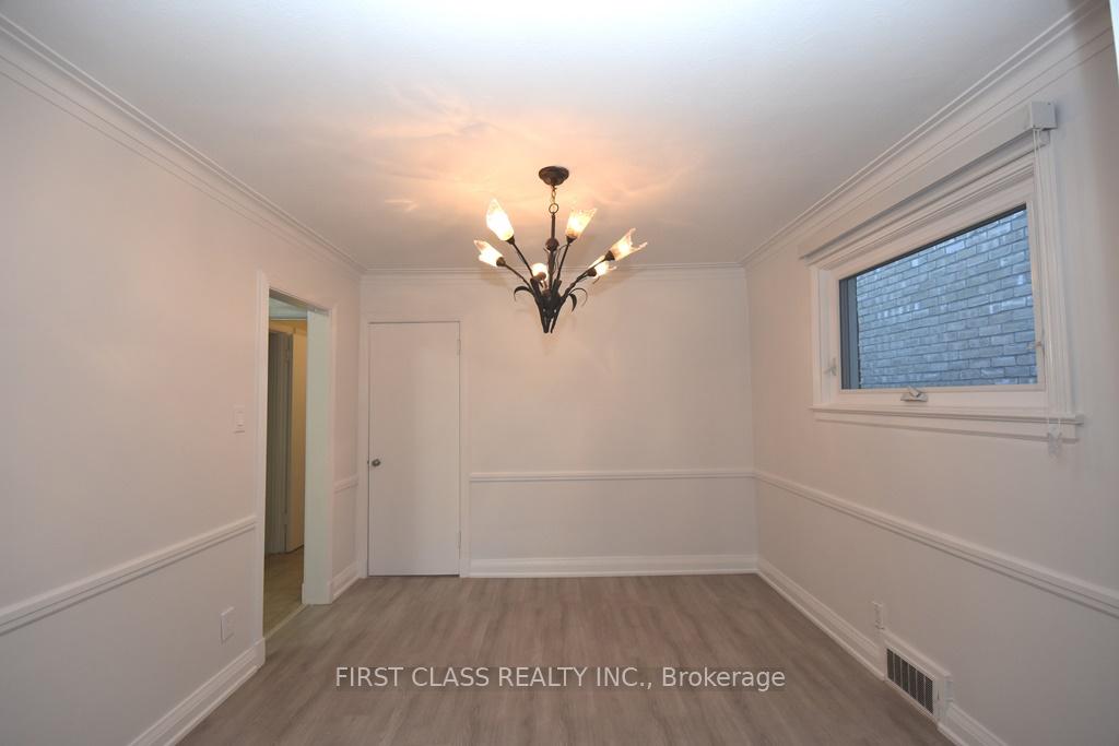 129 Felbrigg Avenue, Toronto C04 — photo 5 of 5