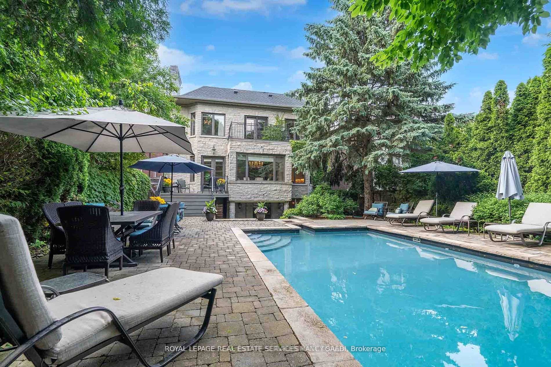 135 Buckingham Avenue, Toronto C12, ON M4N 1R5 — Toronto C12, Ontario