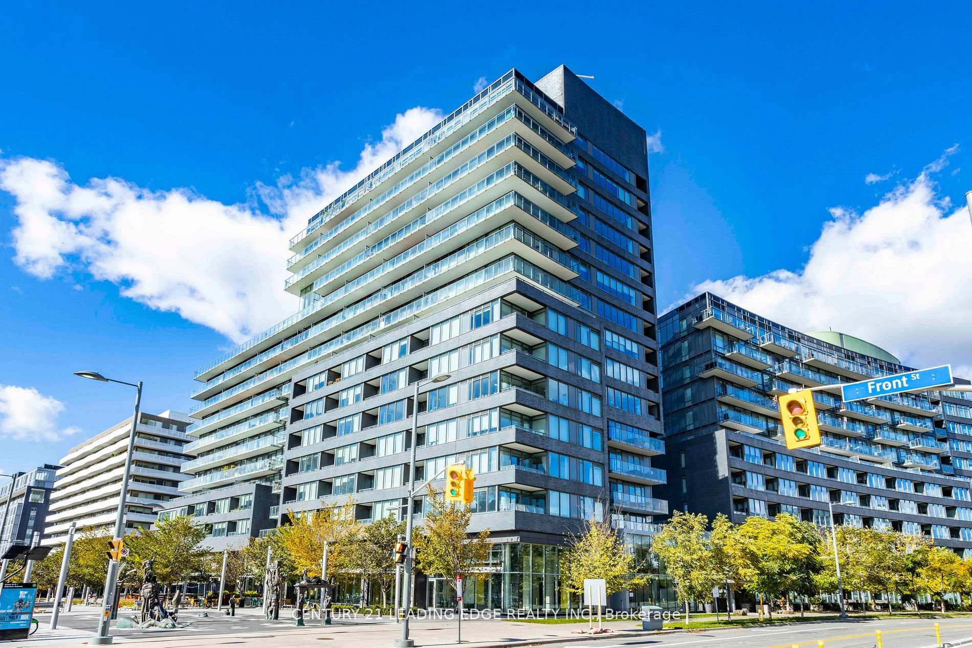 120 Bayview Avenue S810, Toronto C08, ON M5A 0G4