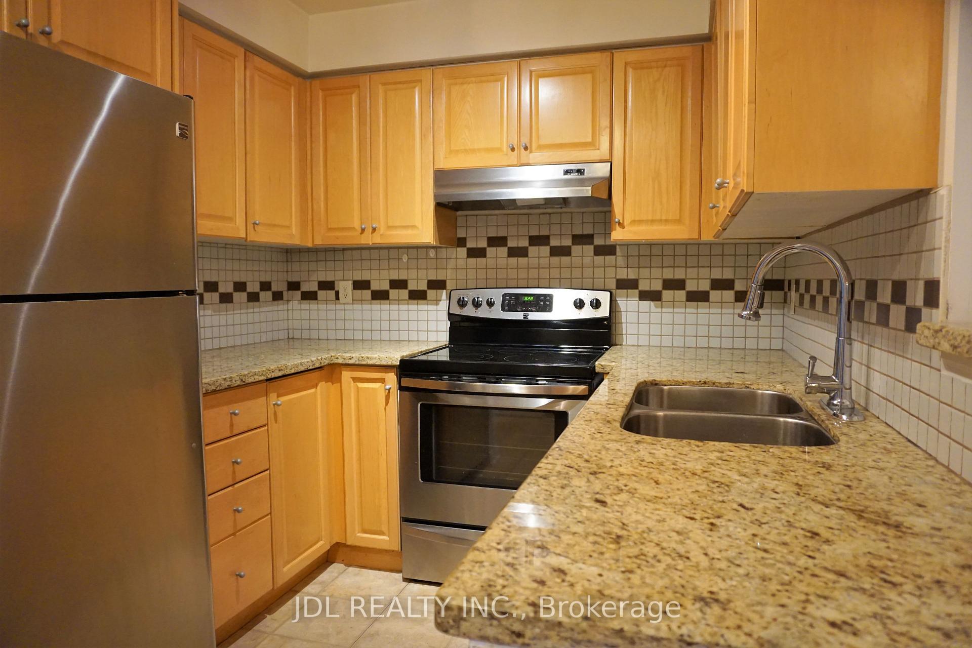 23 Lorraine Drive 907, Toronto C07 — photo 2 of 5