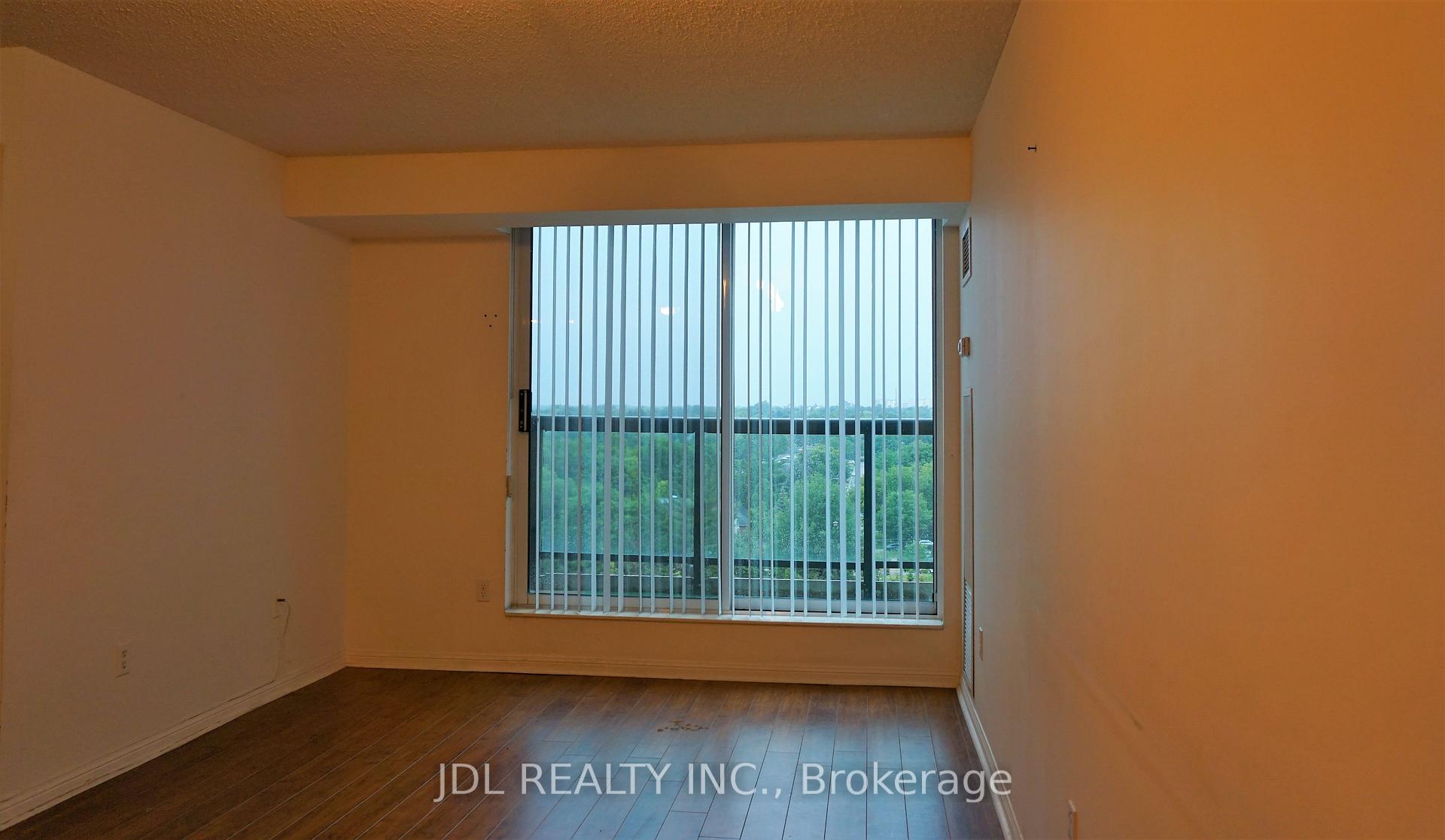 23 Lorraine Drive 907, Toronto C07 — photo 4 of 5