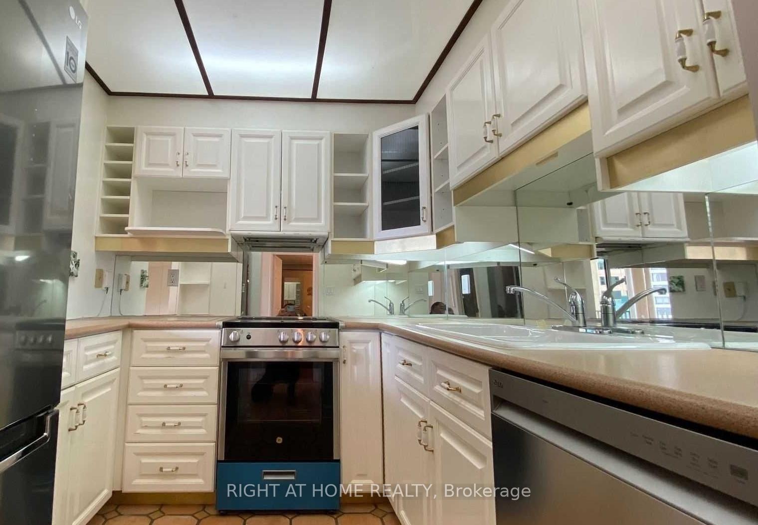 residential Property Image no.1