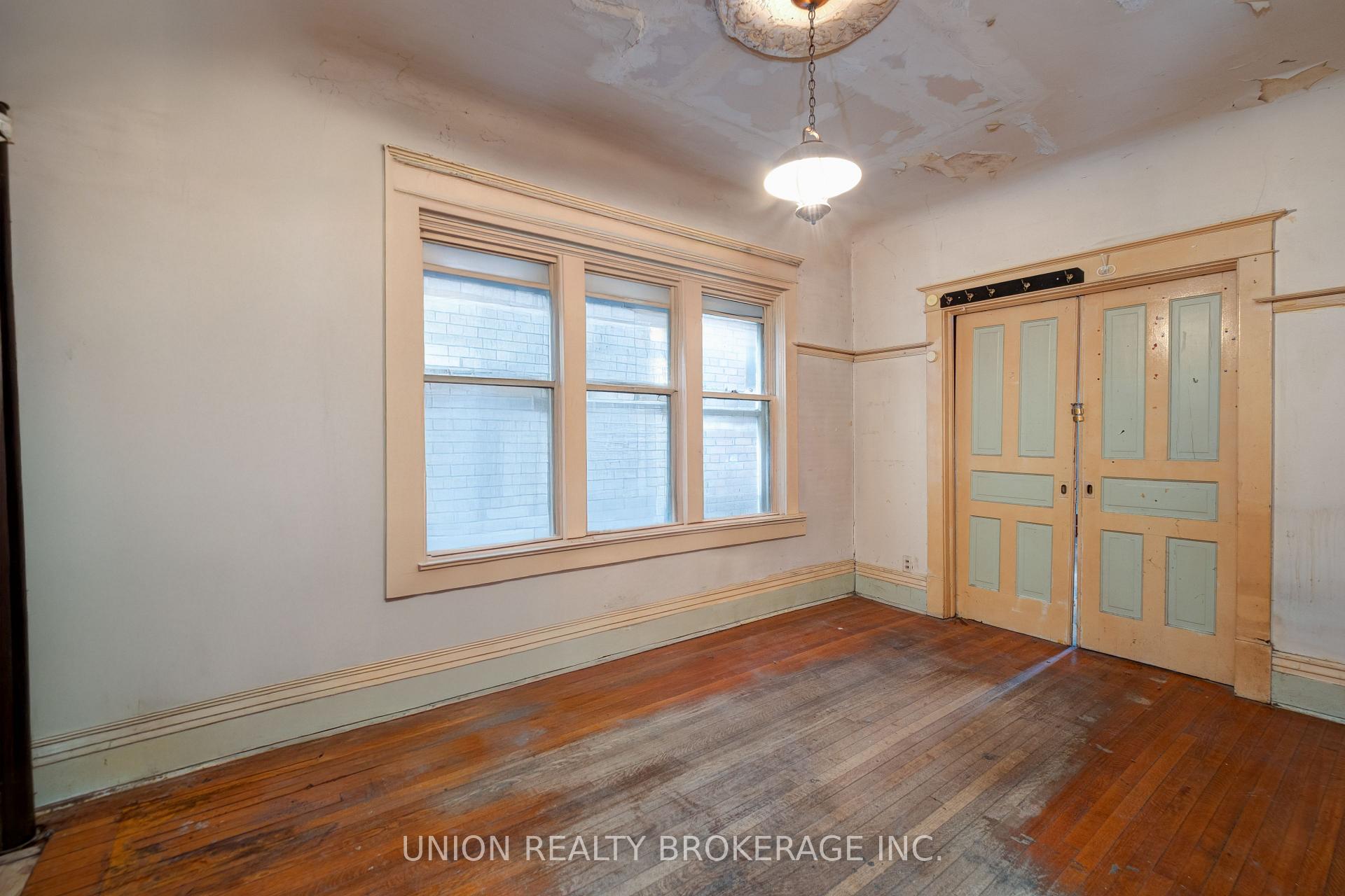 residential Property Image no.1