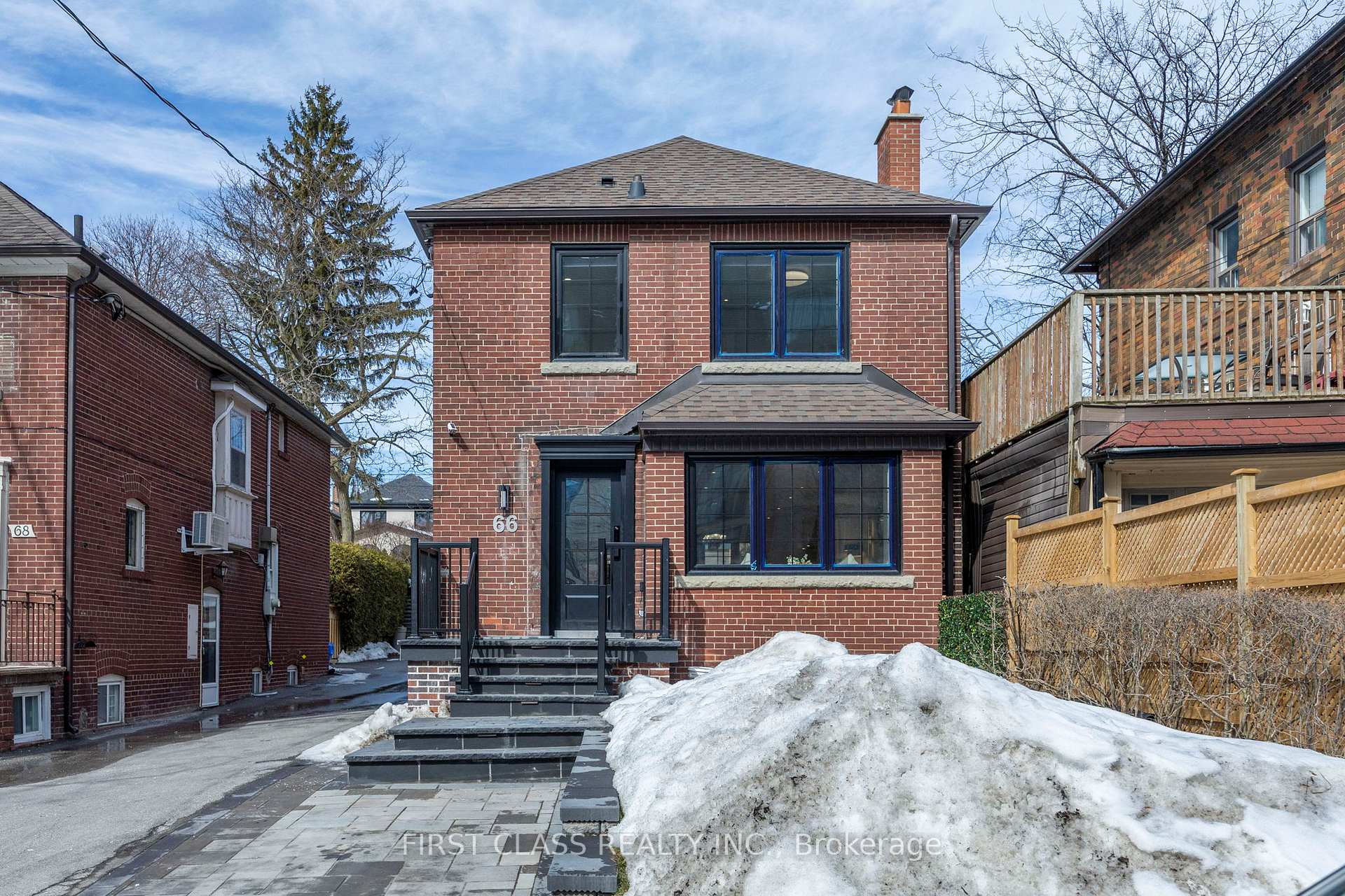 66 Willowbank Boulevard, Toronto C04 — photo 2 of 5