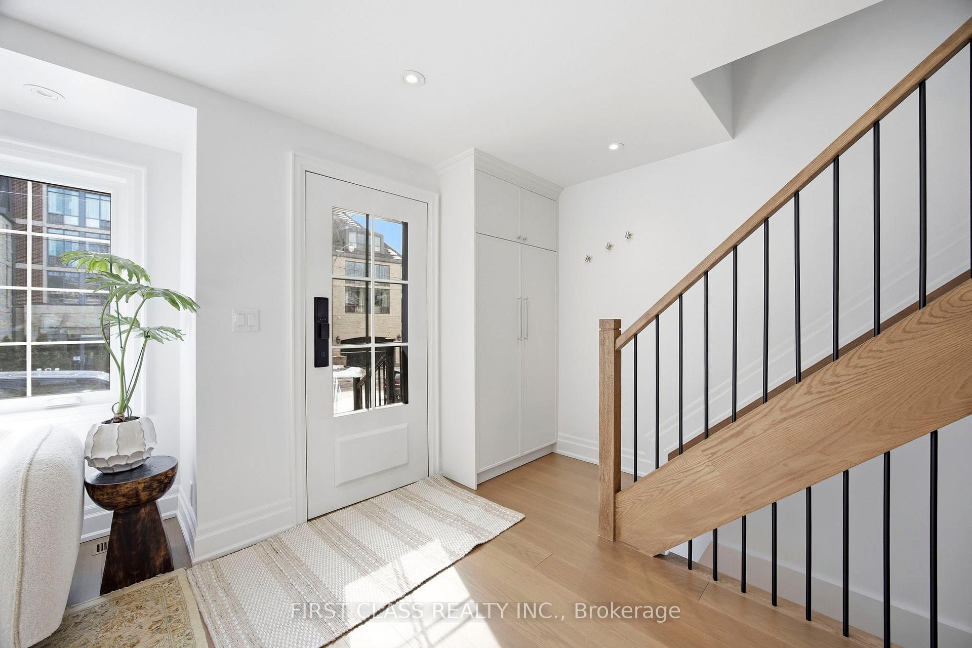 66 Willowbank Boulevard, Toronto C04 — photo 5 of 5