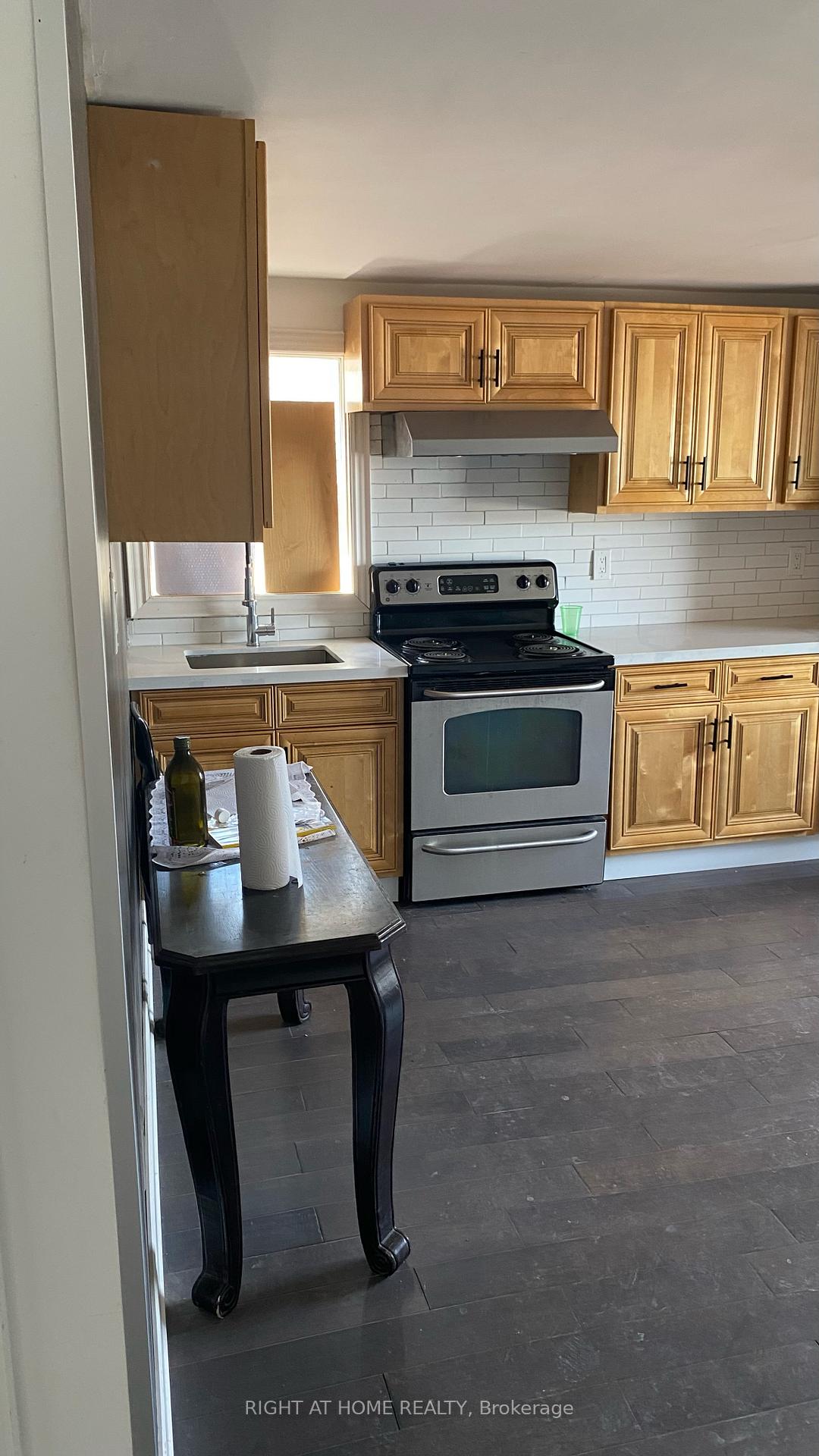 181 Cedric Avenue, Toronto C03 — photo 2 of 5