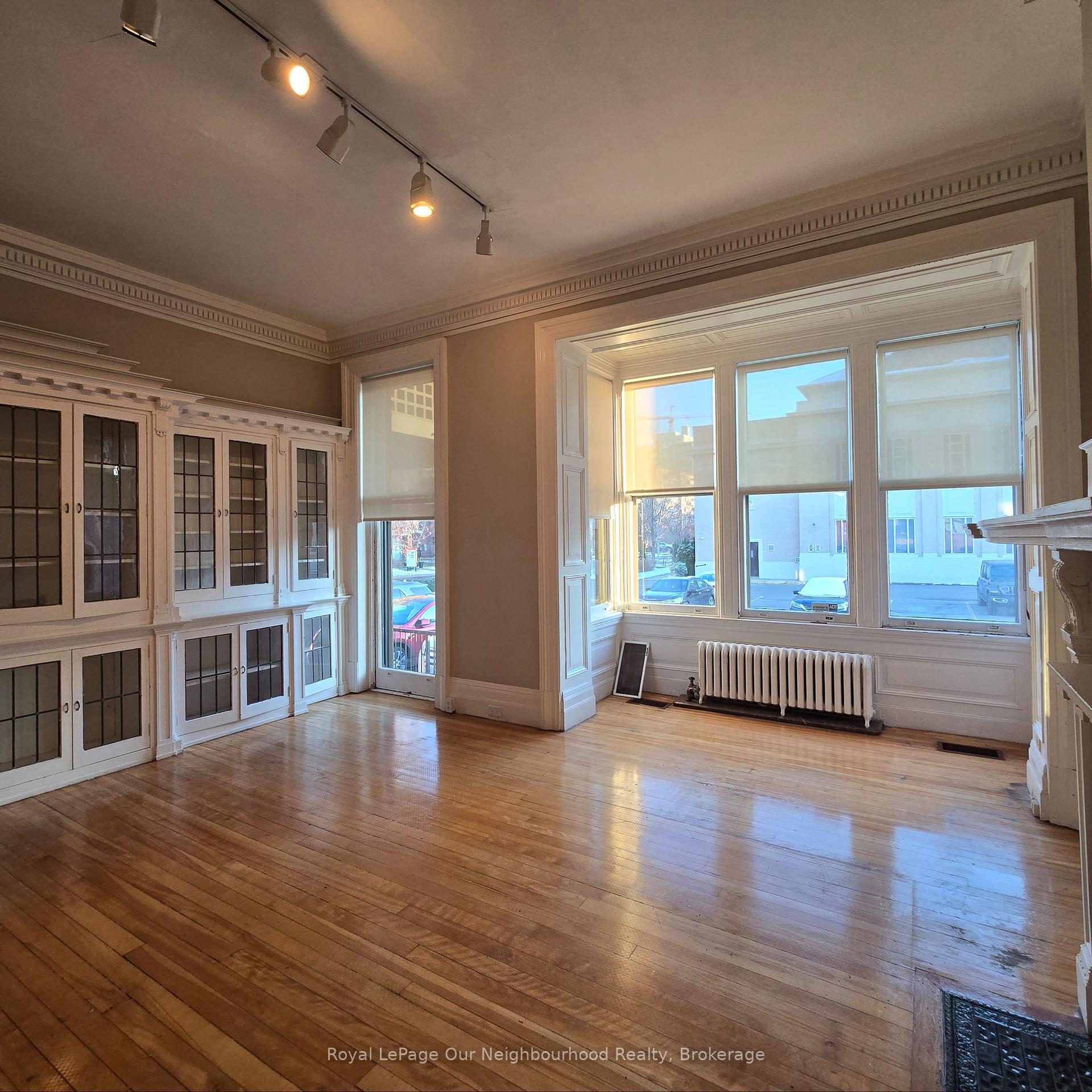 residential Property Image no.1