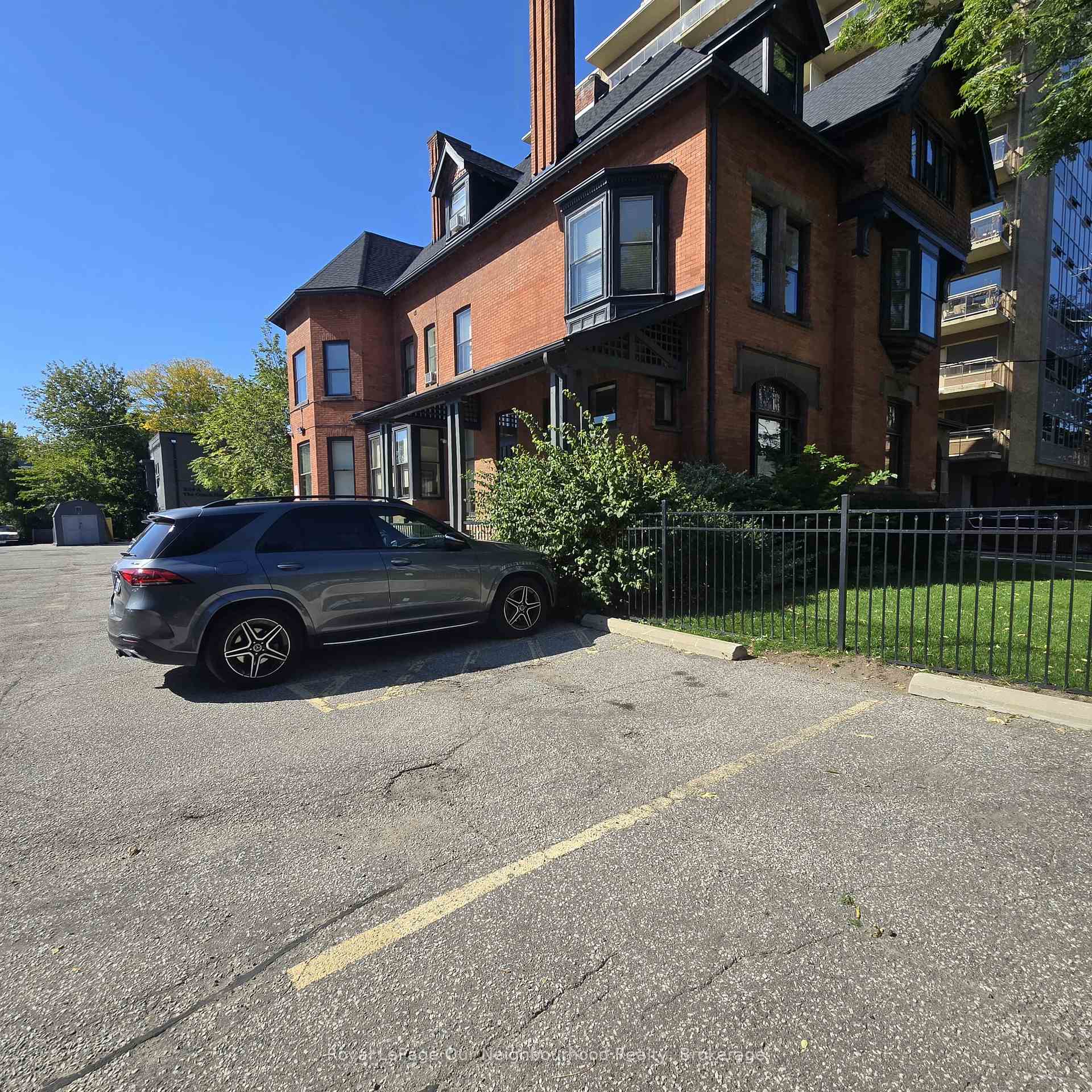 residential Property Image no.1