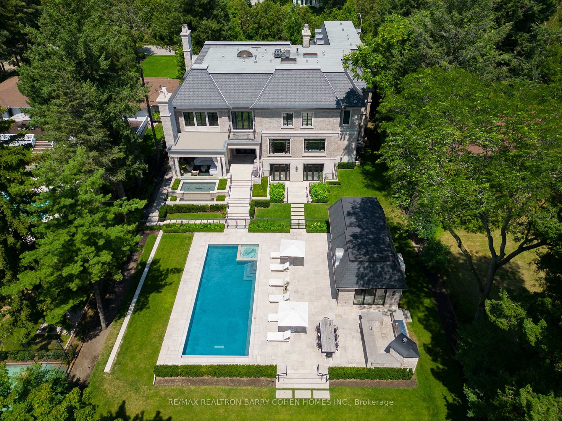 19 Country Lane, Toronto C12 — photo 2 of 5