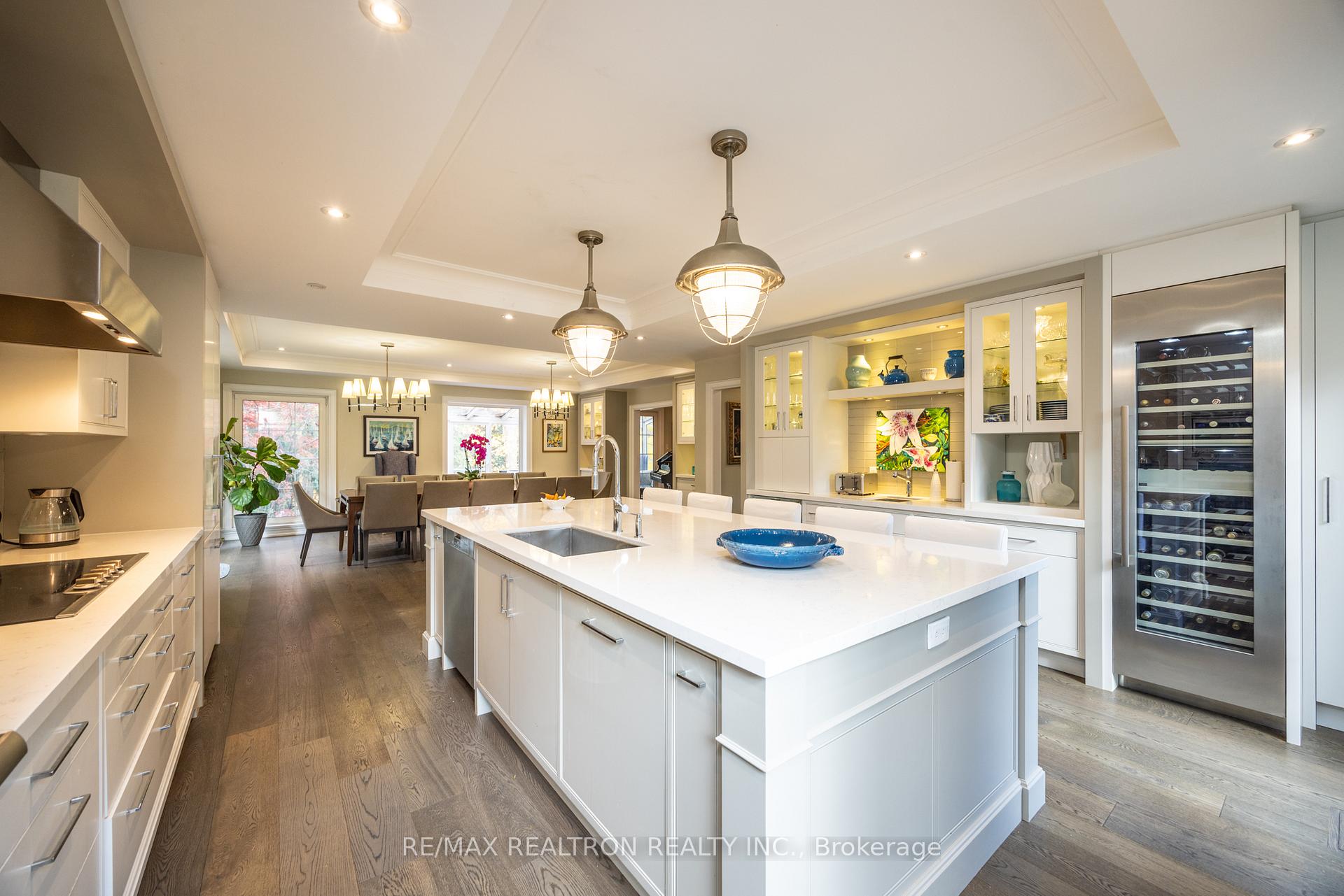 38 Saintfield Avenue, Toronto C12 — photo 4 of 5