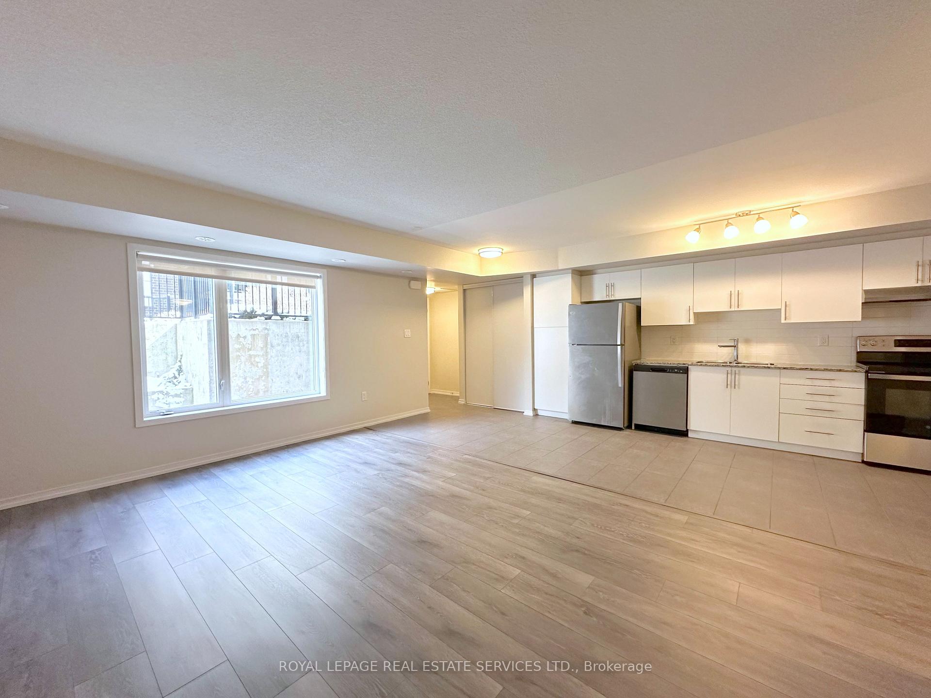 35 Valley Woods Road 513, Toronto C13 — photo 5 of 5