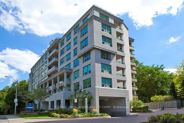 17 Brookbanks Drive 104, Toronto C13, ON M3A 3R9
