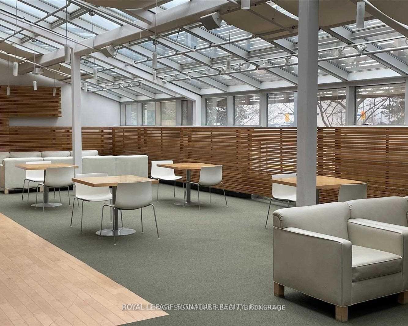 6 Sakura Way 269, Toronto C13, ON M3C 1Z5