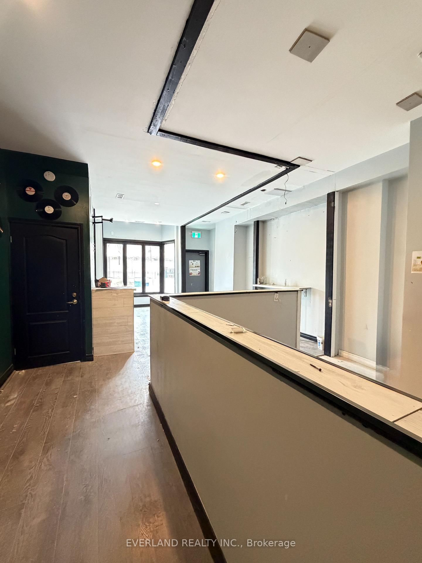 850 Bathurst Street Ground, Toronto C02 — photo 5 of 5