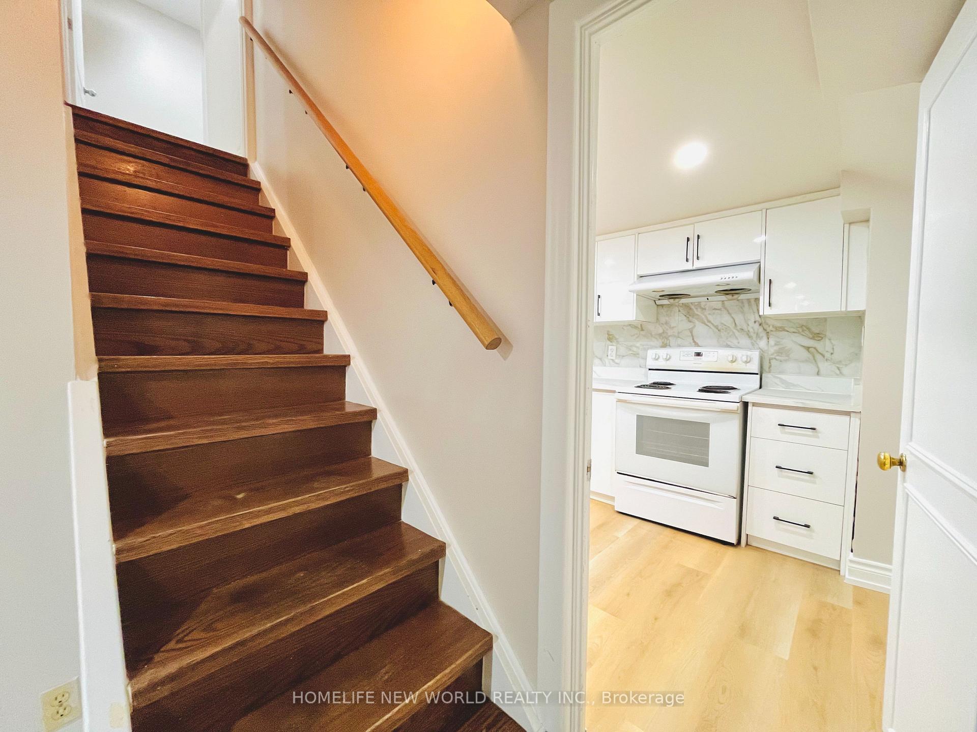 298 EMPRESS Avenue BSMT, Toronto C14 — photo 3 of 5