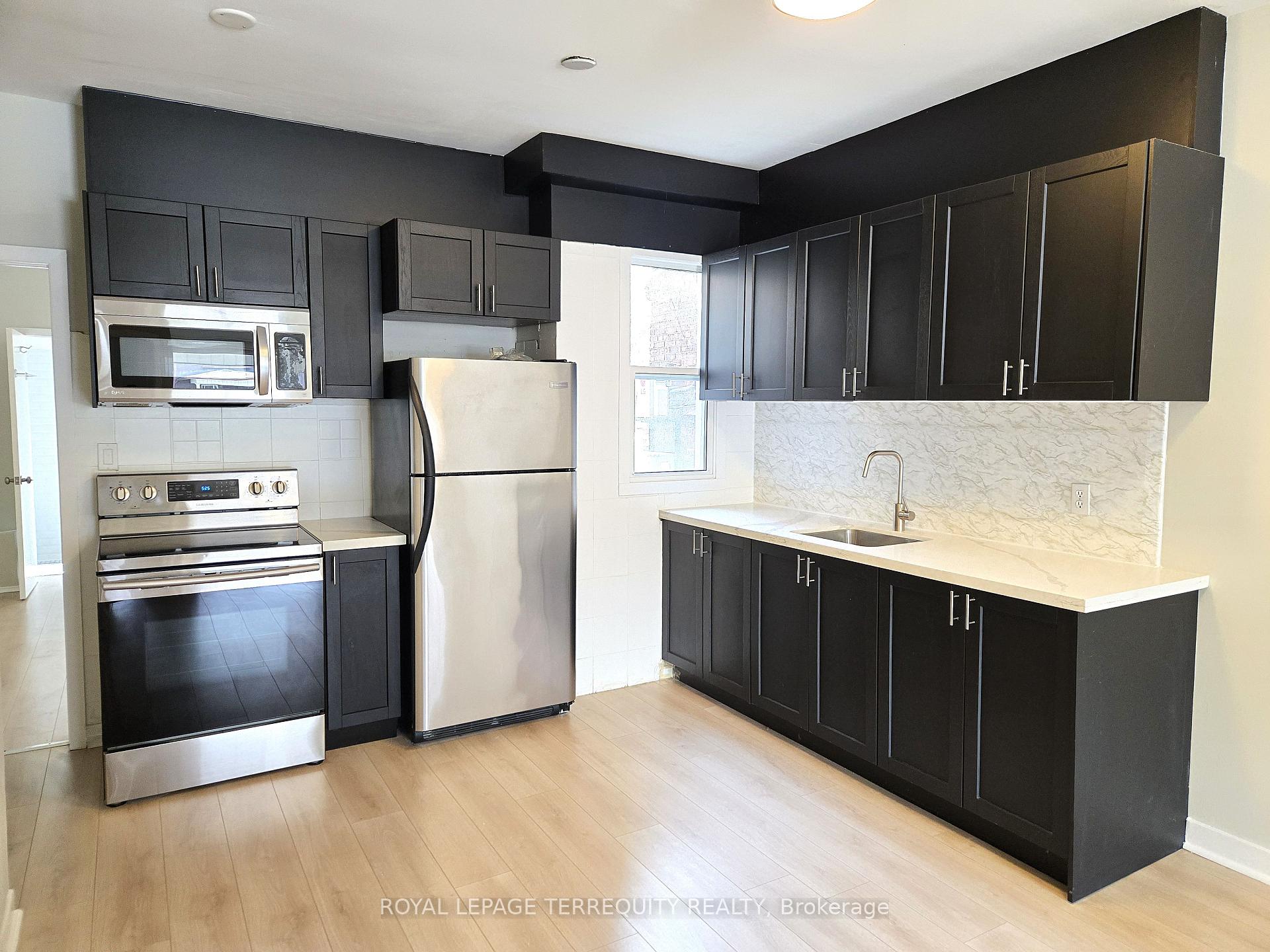 1037 Bathurst Street #2, Toronto C02 — photo 2 of 5
