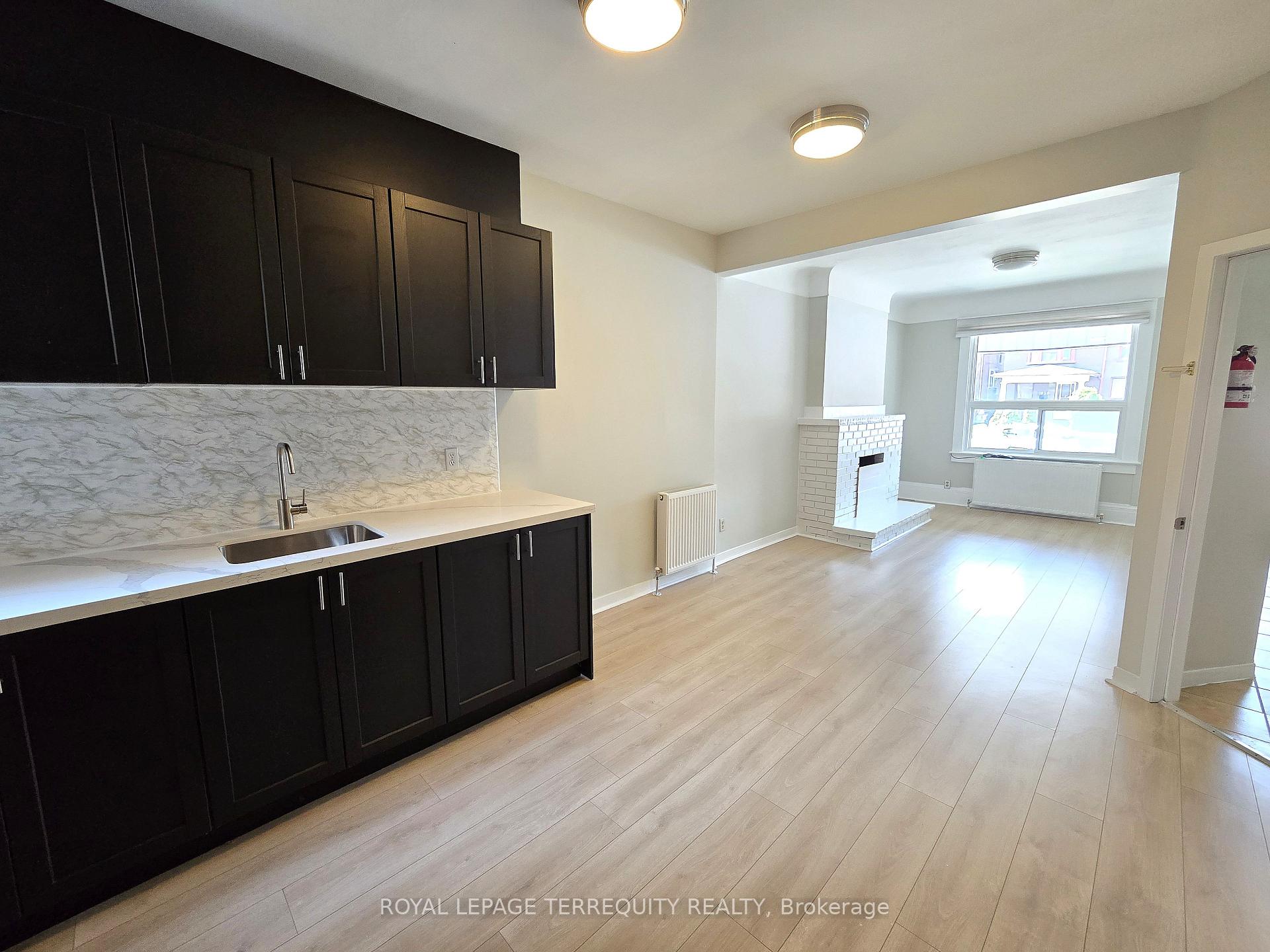 1037 Bathurst Street #2, Toronto C02 — photo 4 of 5
