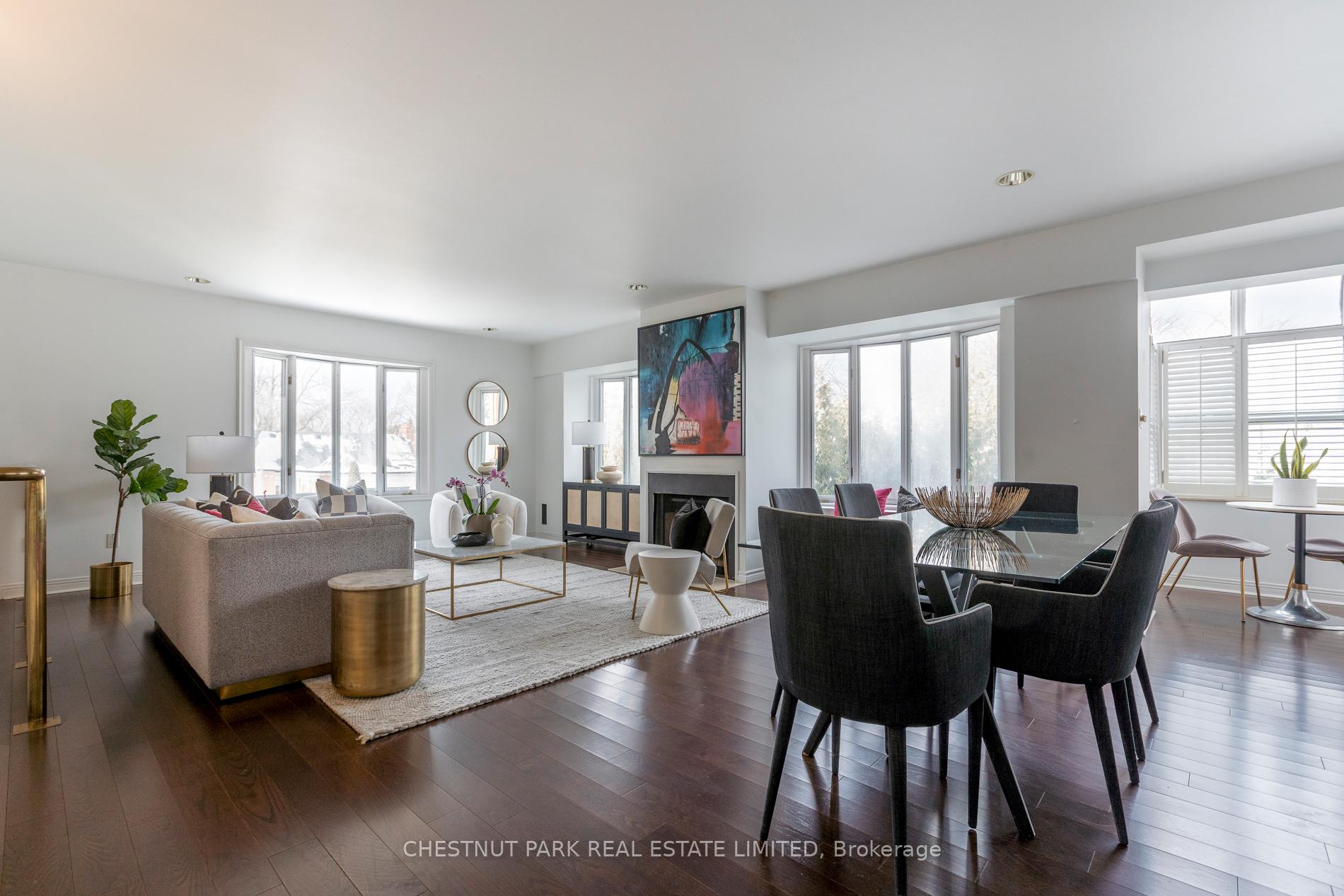 8 Hawthorn Avenue PH3, Toronto C09 — photo 4 of 5