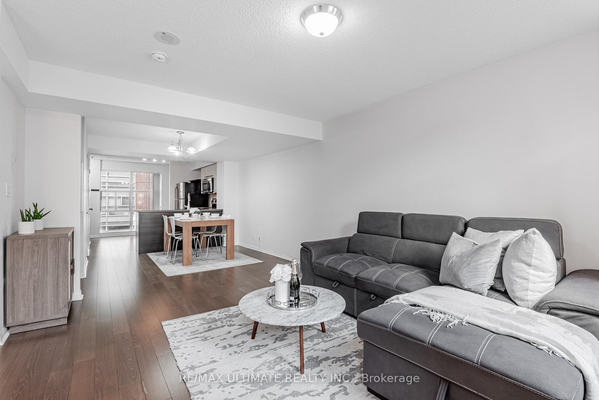 11 St Joseph Street 311, Toronto C01, ON M4Y 3G4