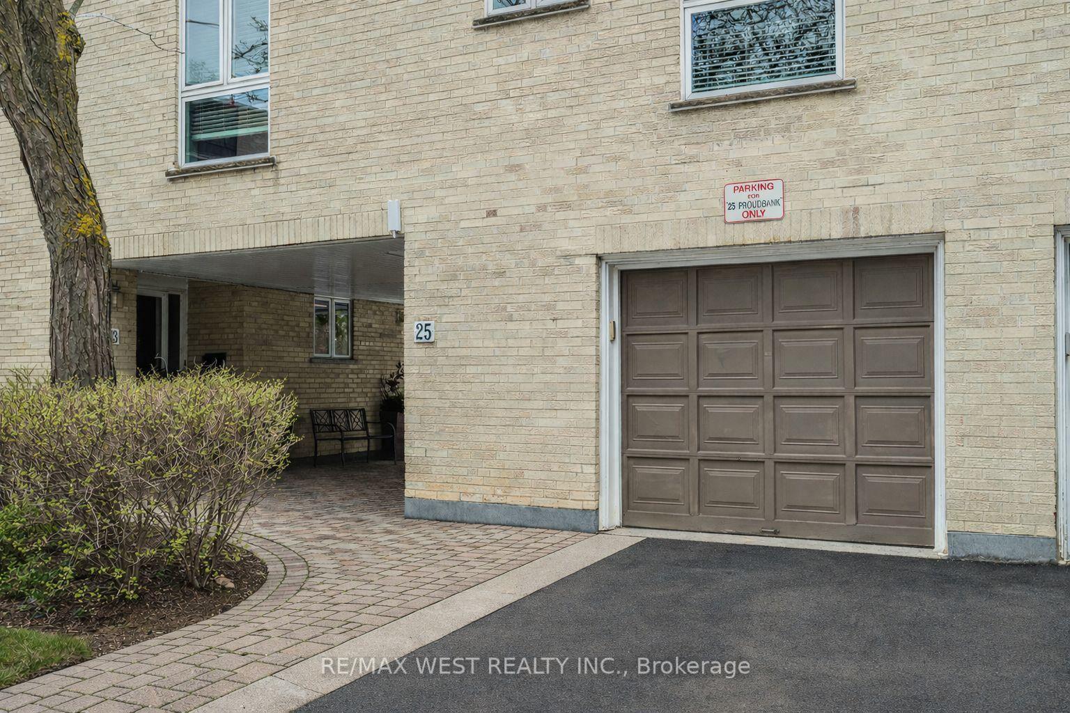 25 Proudbank Millway N/A, Toronto C12, ON M2L 1P3 — Toronto C12, Ontario