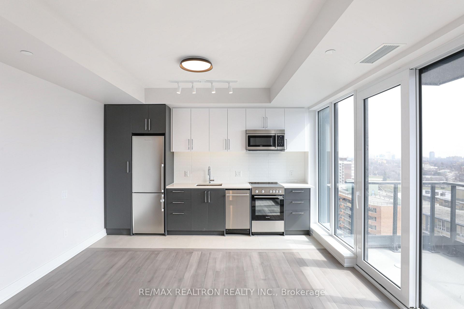 2525 Bathurst Street 1009, Toronto C04, ON M6B 2Y9 — Toronto C04, Ontario