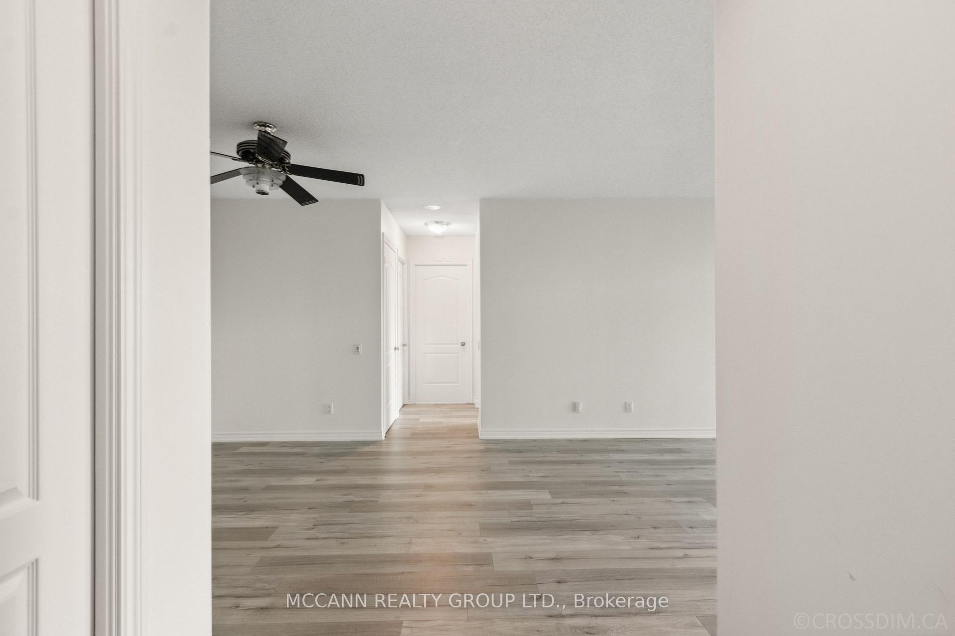 18 William Carson Crescent 614, Toronto C12 — photo 4 of 5