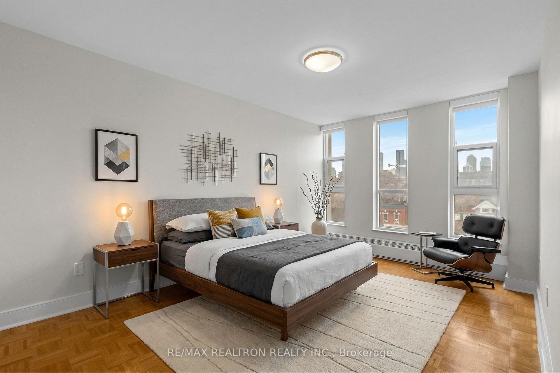 666 Spadina Avenue 504, Toronto C01, ON M5S 2H8