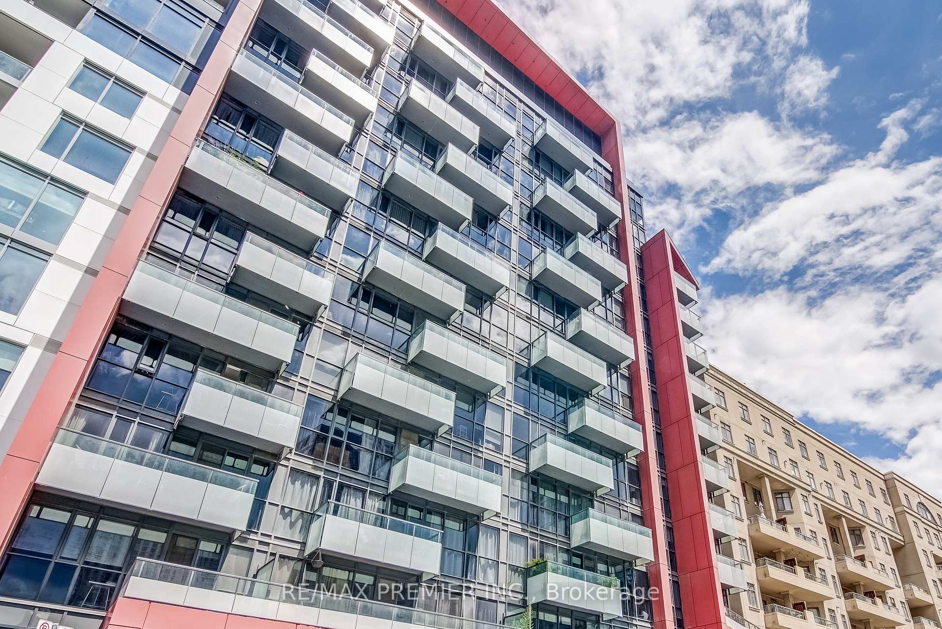 560 Front Street W 414, Toronto C01, ON M5V 1C1