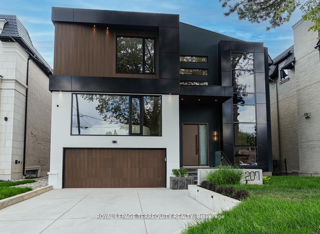 207 Newton Drive, Toronto C14, ON M2M 2P2