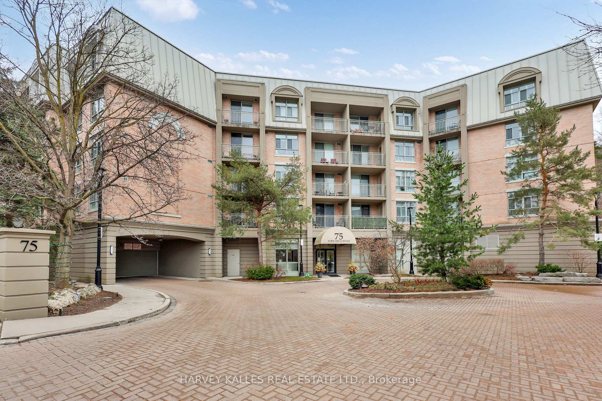 75 York Mills Road 203, Toronto C12, ON M2P 2E7