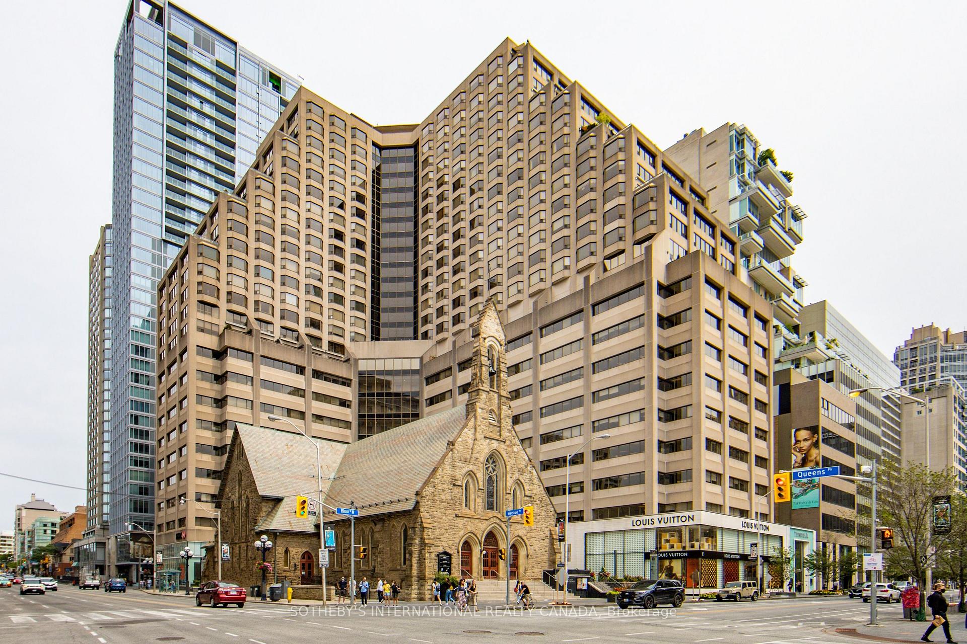 175 Cumberland Street 1502, Toronto C02, ON M5R 3M9