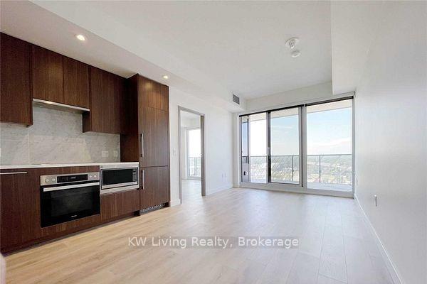 85 McMahon Drive 1510, Toronto C15, ON M5V 0B4