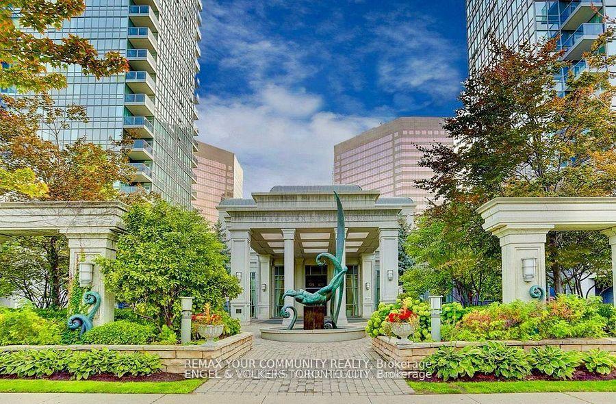 15 Greenview Avenue PH14, Toronto C07, ON M2M 4M7