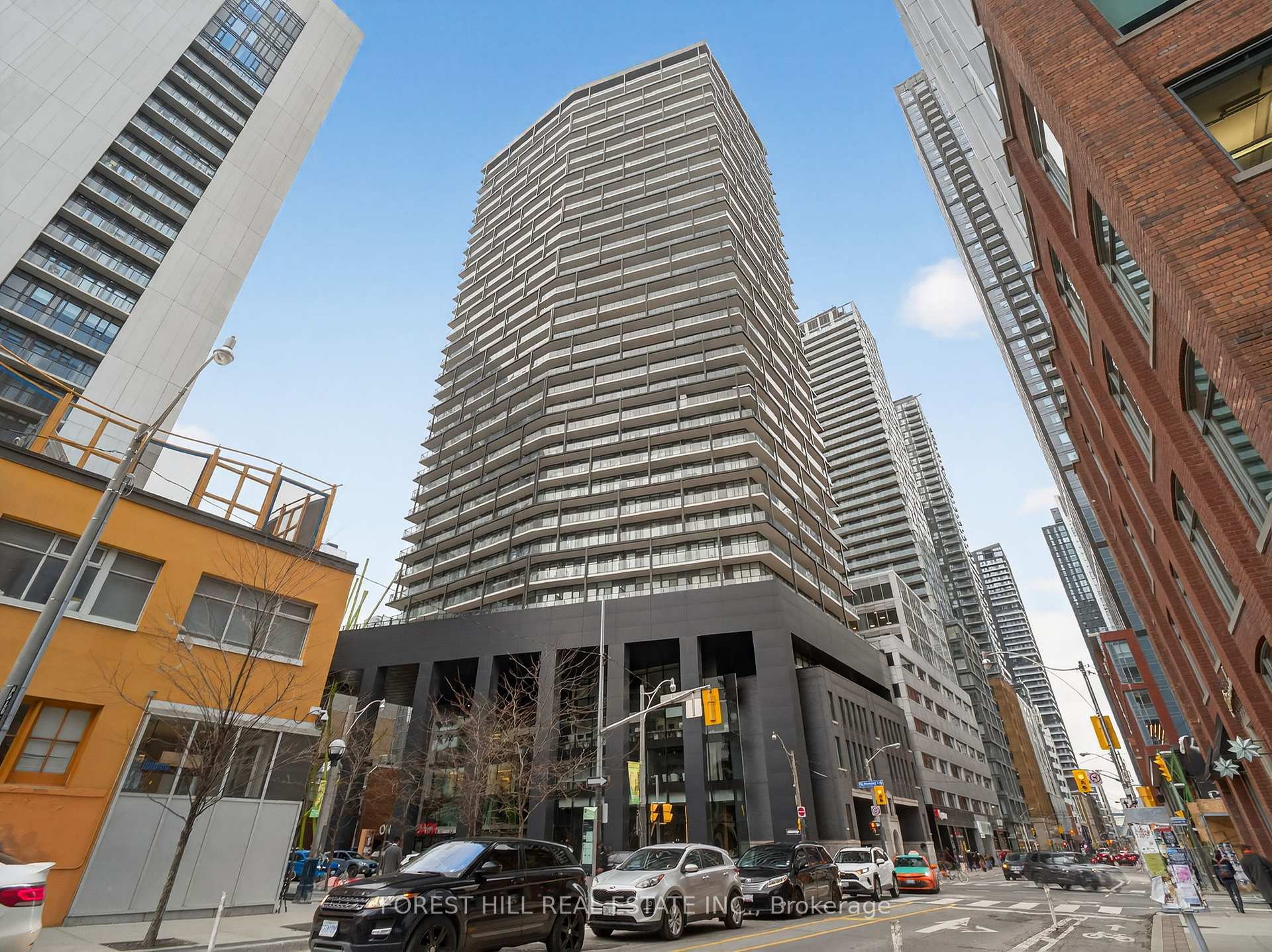125 Peter Street 1704, Toronto C01, ON M5V 0M2