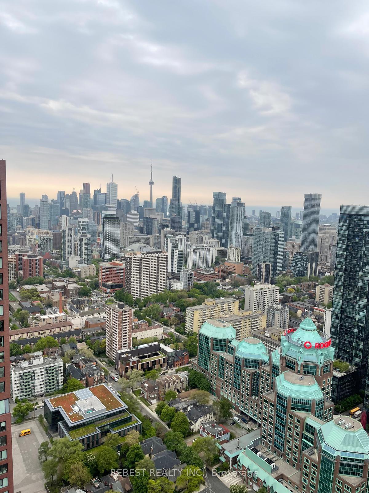 395 Bloor Street E 5202, Toronto C08, ON M4W 1H7