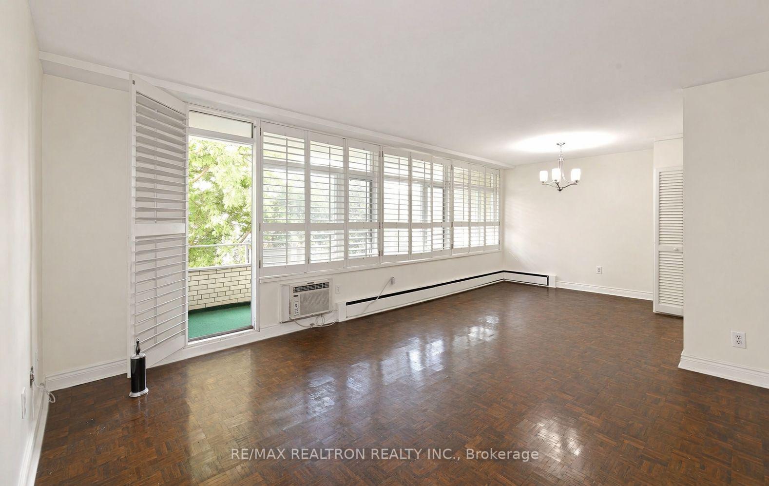 581 Avenue Road 501, Toronto C02 — photo 4 of 5