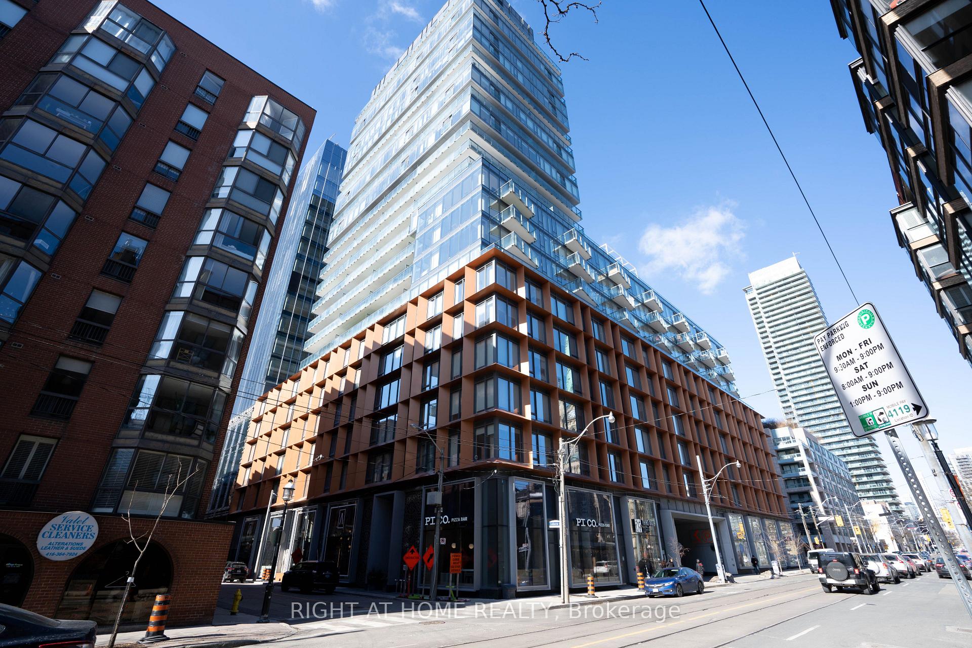60 Colborne Street 1803, Toronto C08, ON M5E 0B7