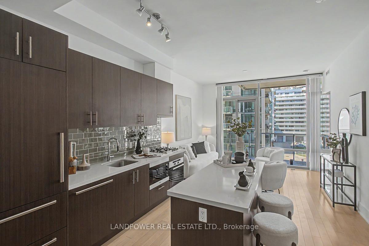 39 Queens Quay East N/A 534, Toronto C01, ON M5E 0A4