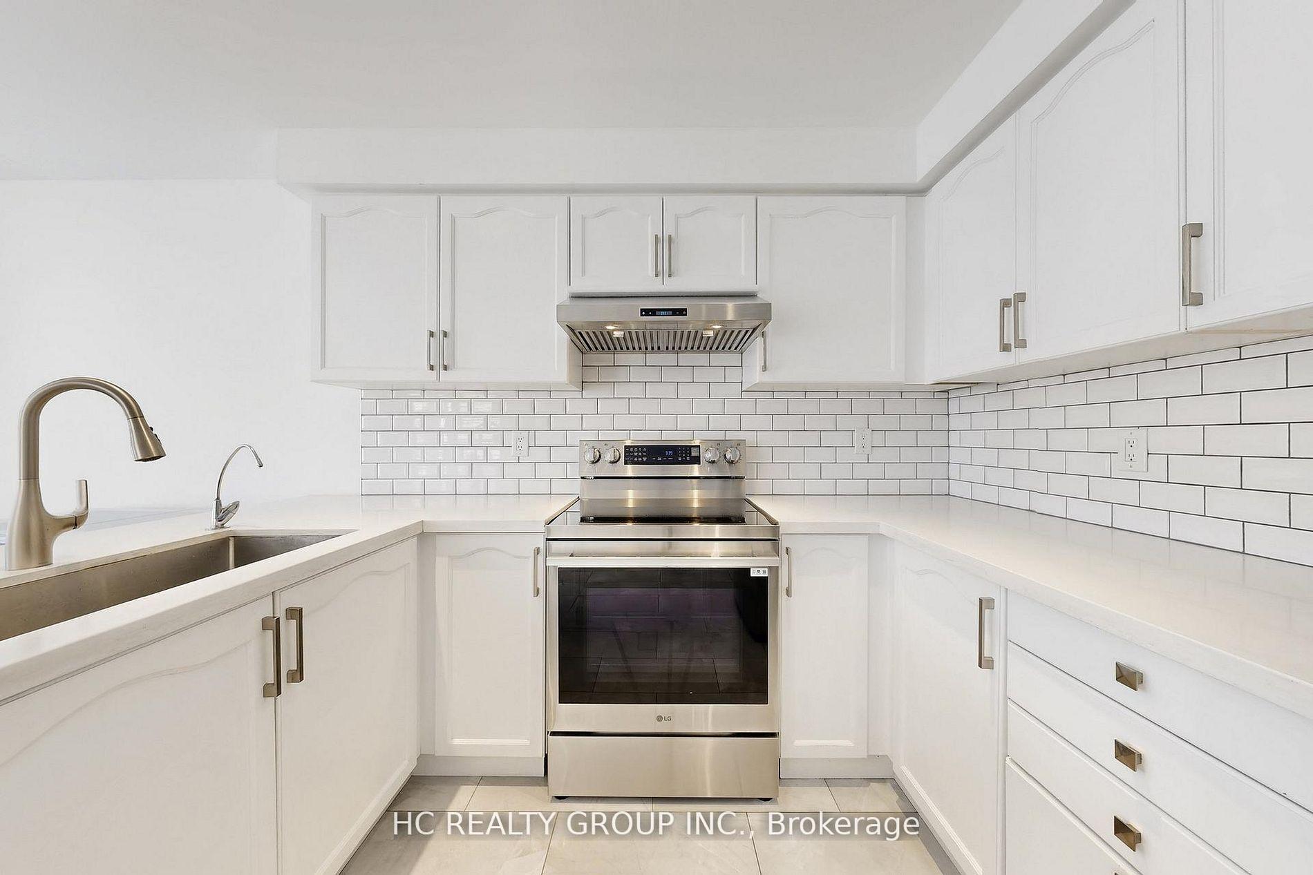 204B Finch Avenue E, Toronto C14 — photo 4 of 5