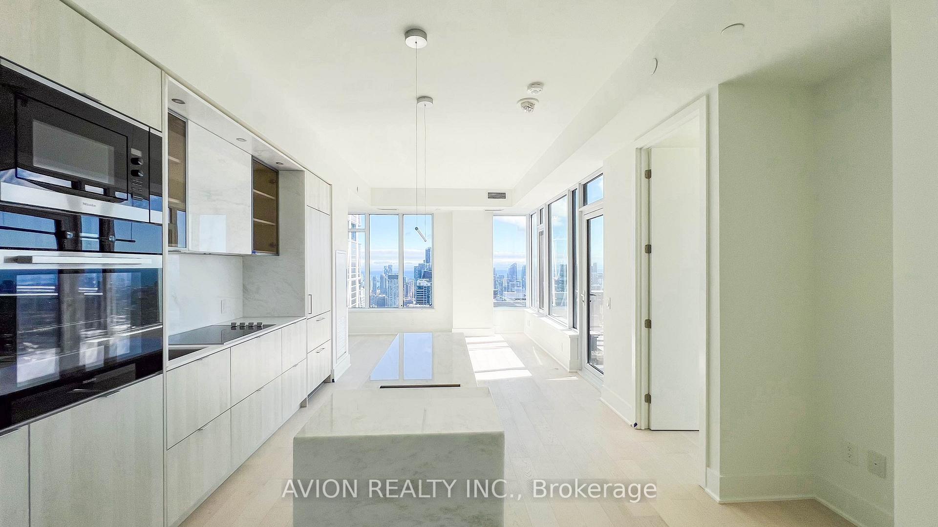 11 Yorkville Avenue 5609, Toronto C02 — photo 4 of 5