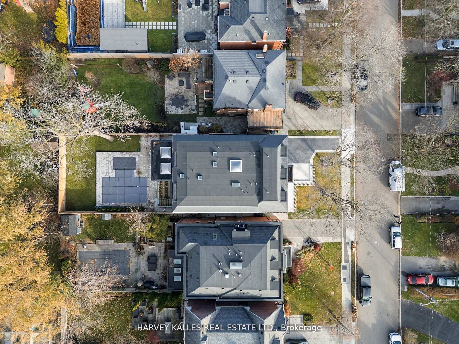 370 Glengrove Avenue W, Toronto C04 — photo 3 of 5