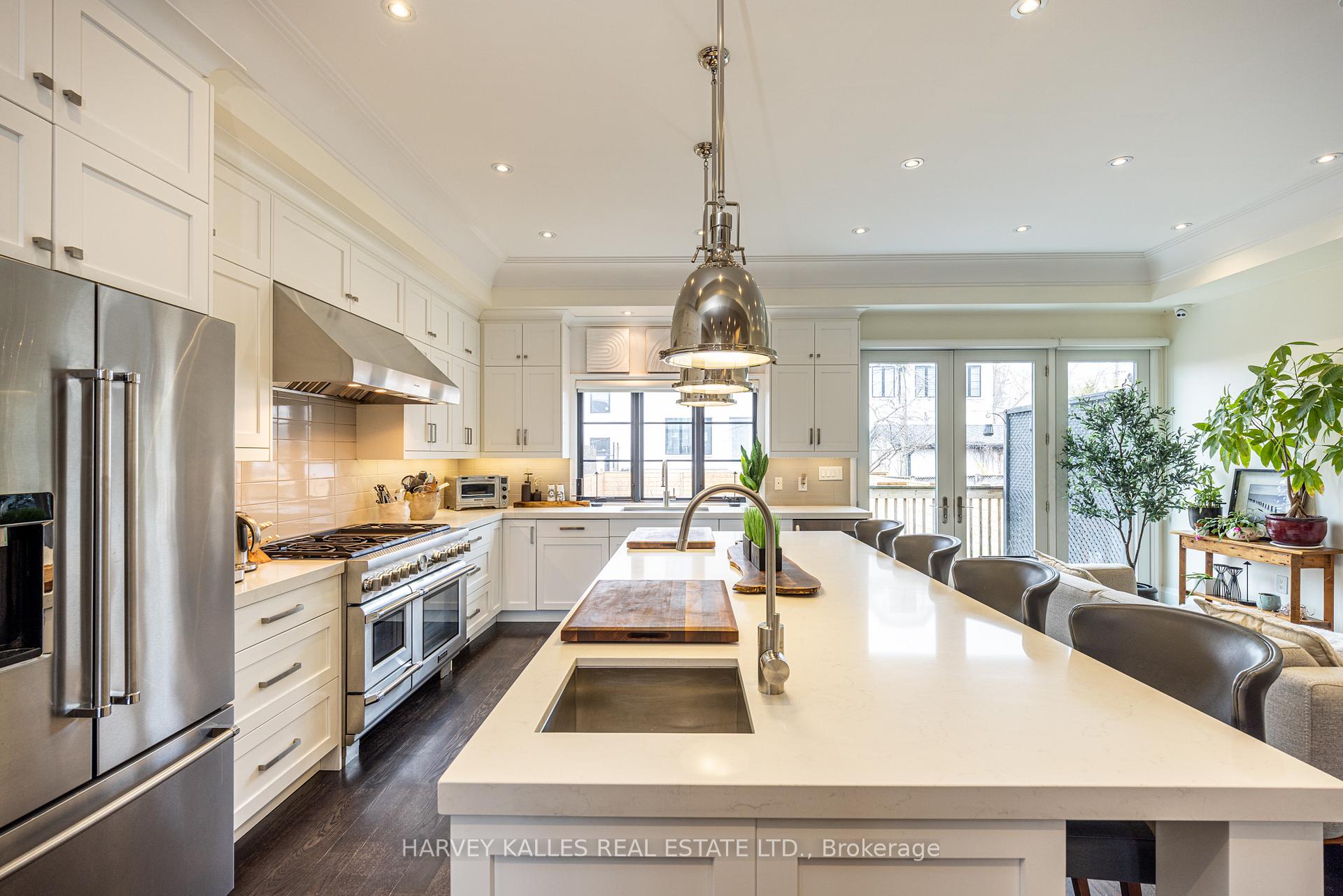 488 Arlington Avenue, Toronto C03 — photo 2 of 5