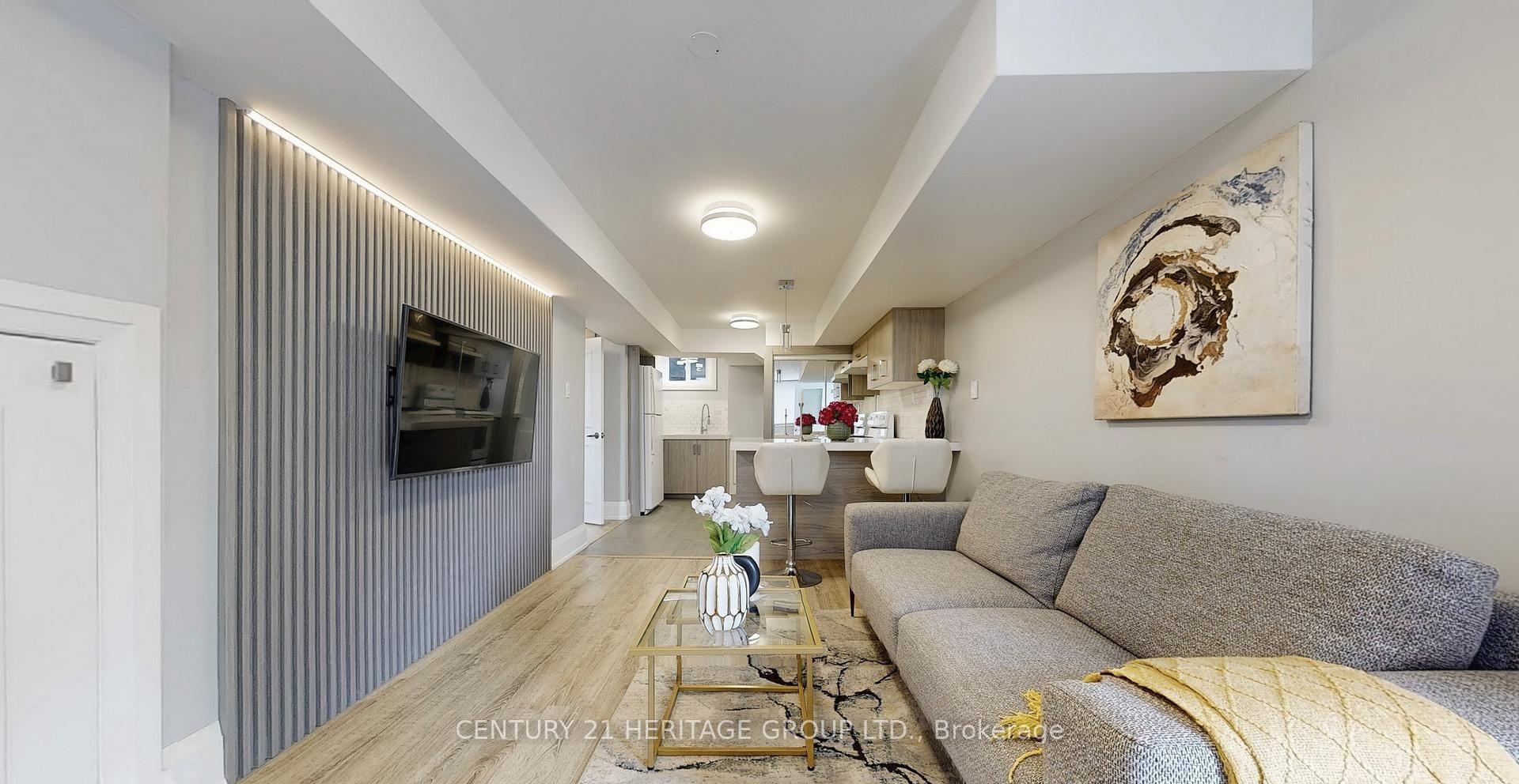 29 Manadon Drive Lower, Toronto C07 — photo 5 of 5