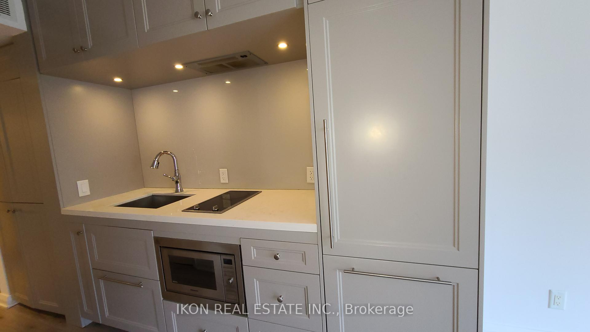 155 Yorkville Avenue 1013, Toronto C02 — photo 4 of 5