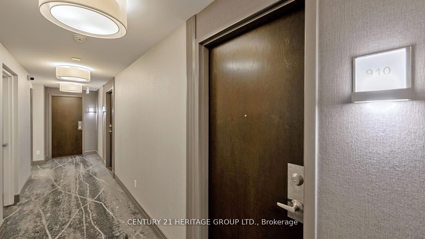 1 Avondale Avenue 910, Toronto C14 — photo 4 of 5