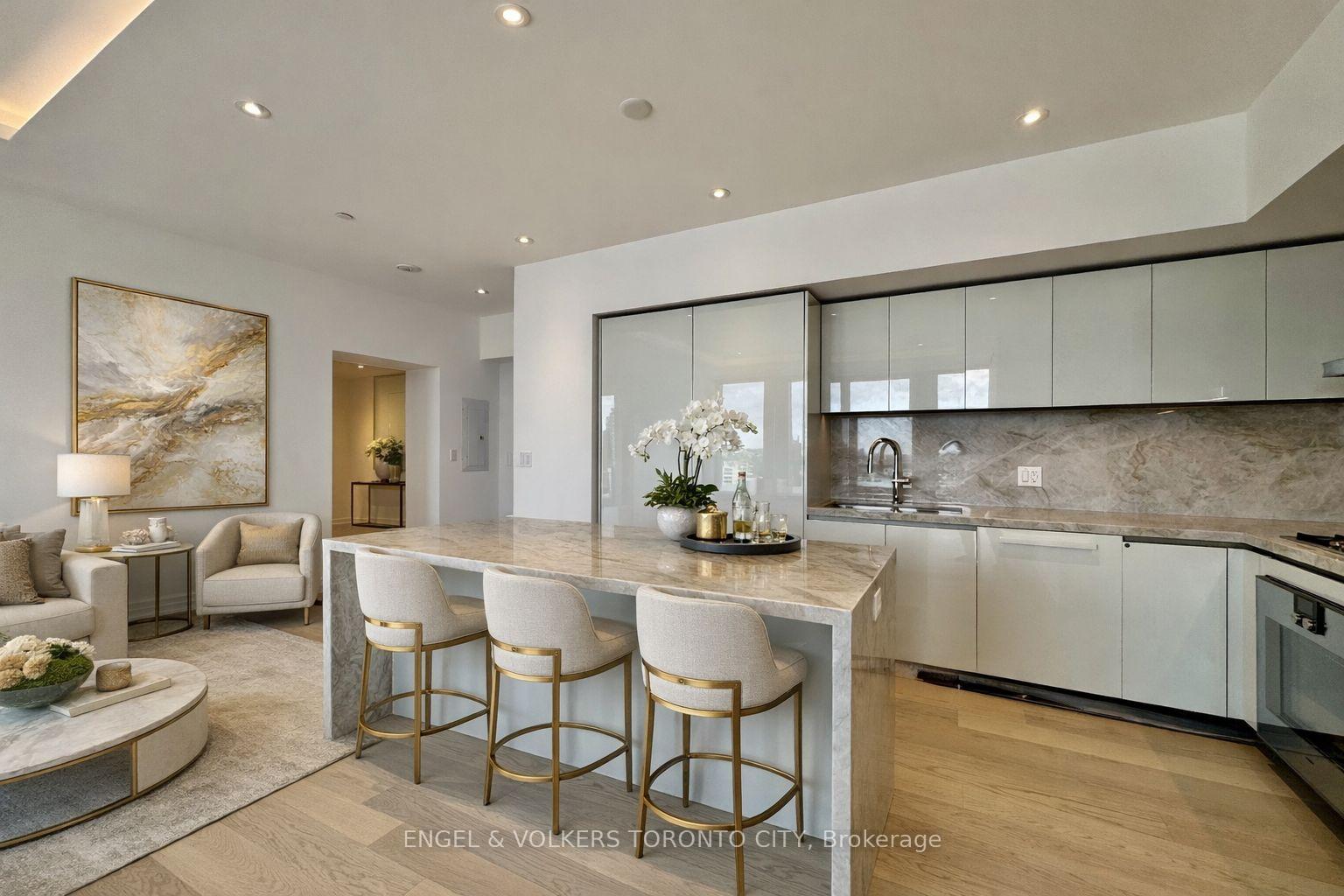 1315 Bay Street 1303, Toronto C02, ON M5R 1E9