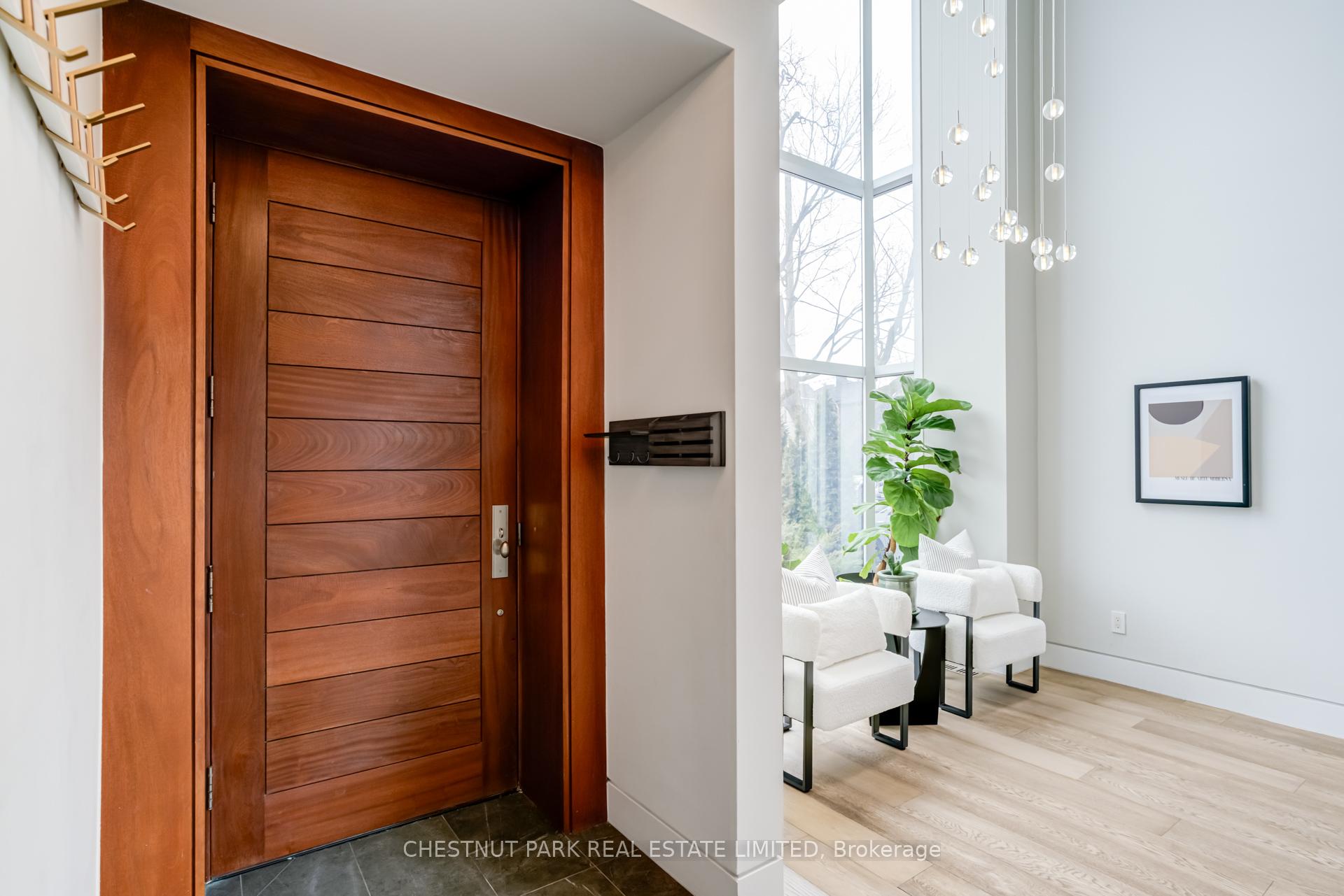 278 St Germain Avenue, Toronto C04 — photo 2 of 5