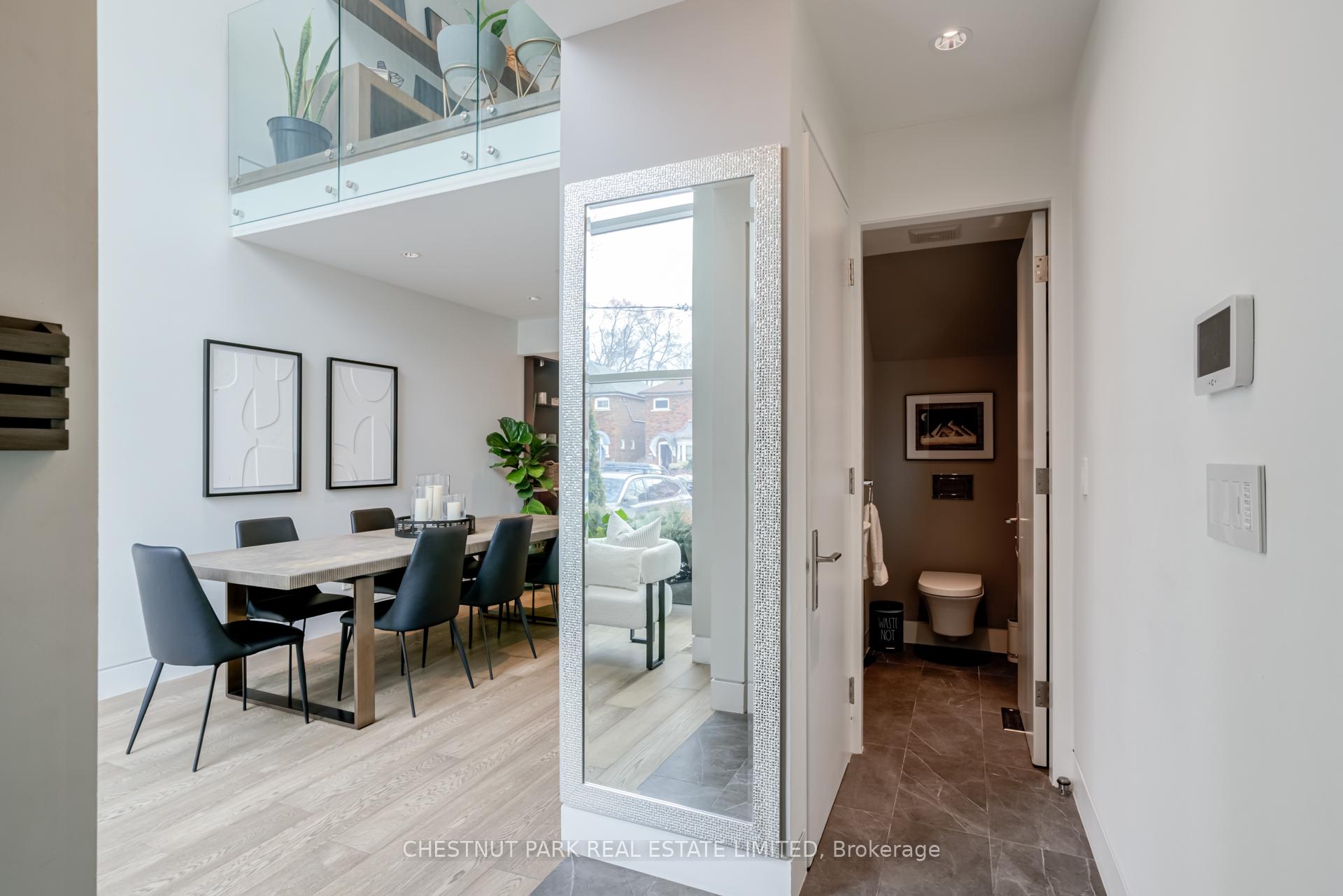 278 St Germain Avenue, Toronto C04 — photo 3 of 5