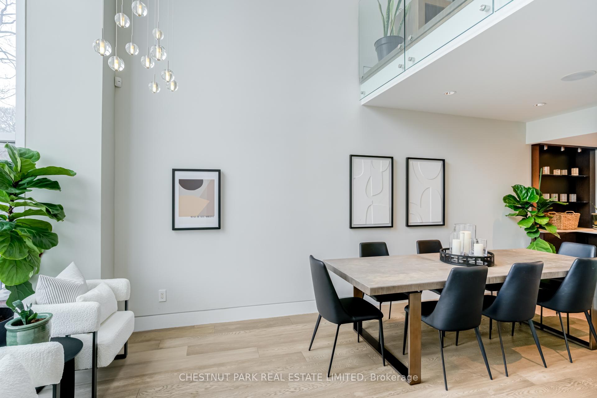 278 St Germain Avenue, Toronto C04 — photo 4 of 5